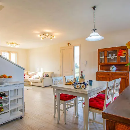 Del Sole By Interhome Bientina