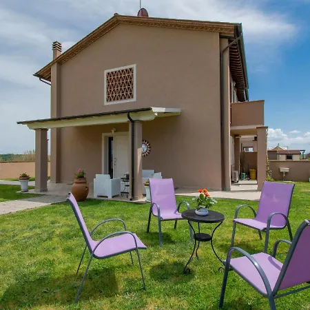 Del Sole By Interhome Bientina
